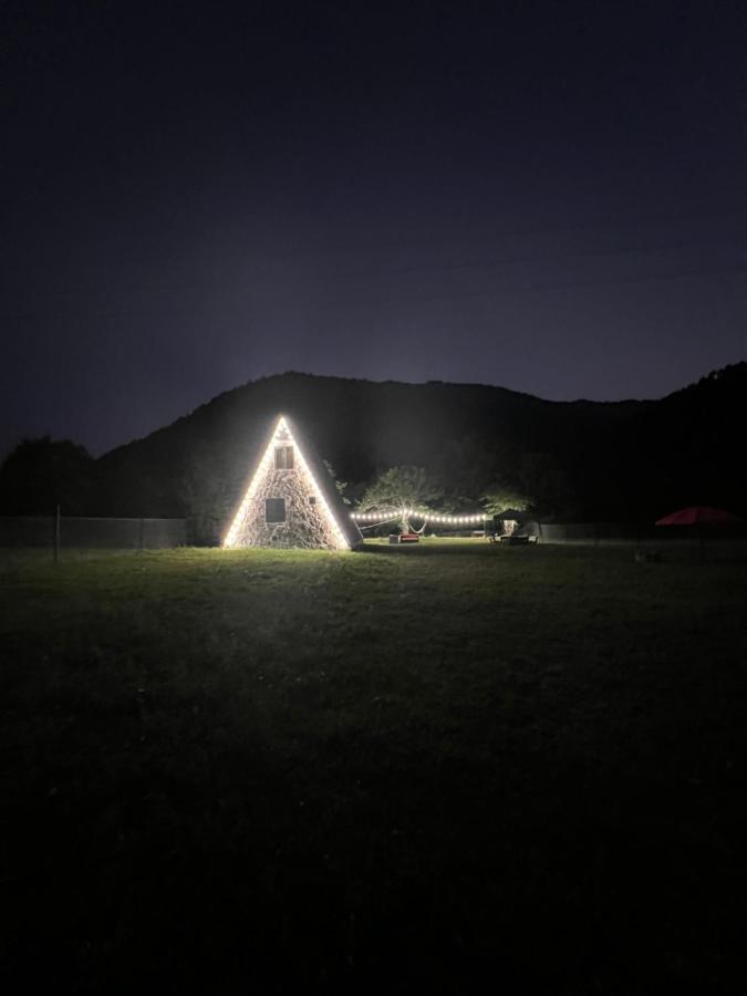 Шале Hillside Two